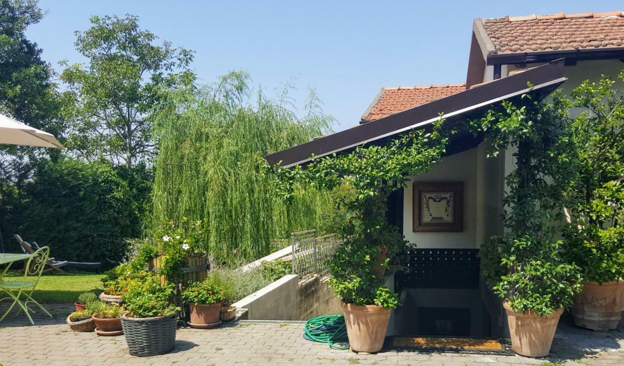 San Damiano al ColleLa Terrazza Sui Vigneti-Rovescala住宿加早餐旅馆 外观 照片