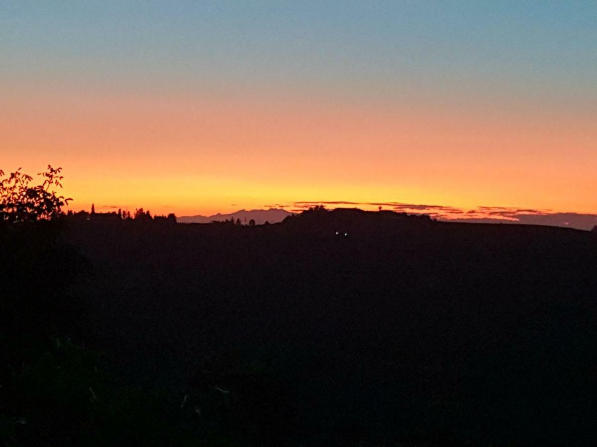 San Damiano al ColleLa Terrazza Sui Vigneti-Rovescala住宿加早餐旅馆 外观 照片